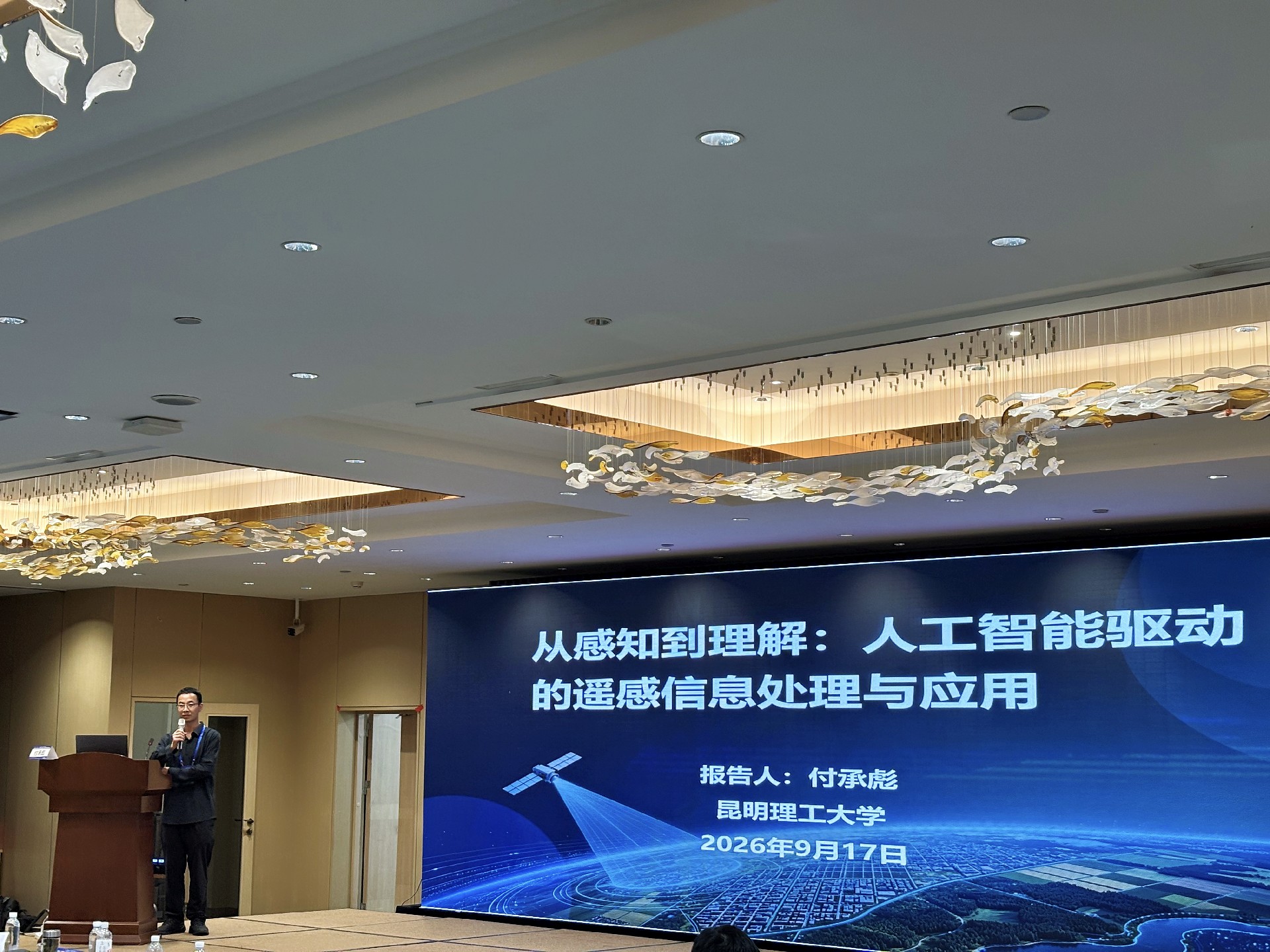 微信图片_20260917180715_26_2025_PerfectlyClear__14552307.jpg